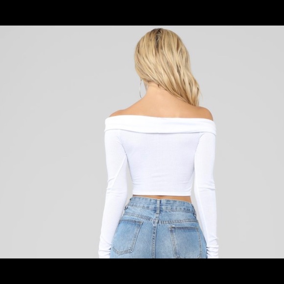 Off the shoulder crop top - Picture 3 of 6